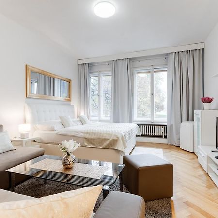 Exclusive Riverside Apartment In The Heart Of Prag Exterior foto