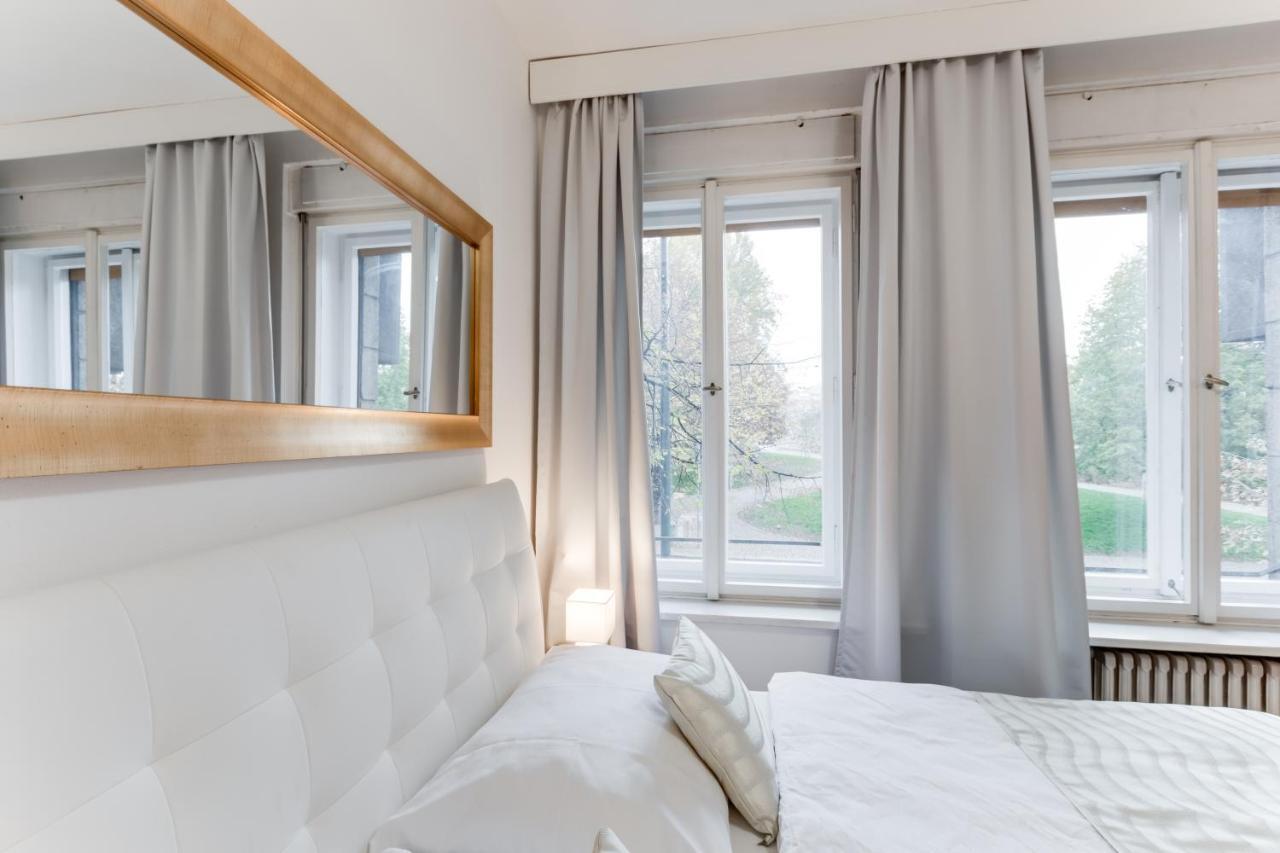 Exclusive Riverside Apartment In The Heart Of Prag Exterior foto