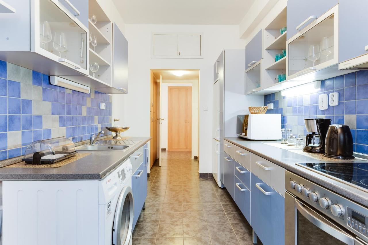 Exclusive Riverside Apartment In The Heart Of Prag Exterior foto